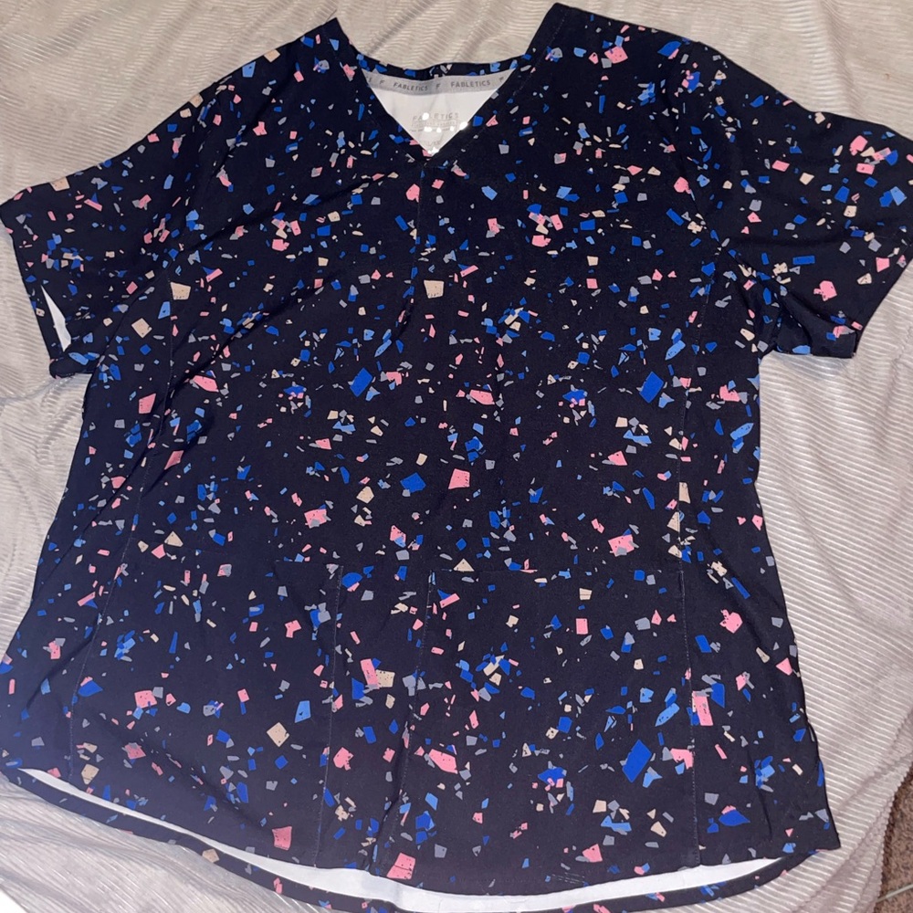 Fabletics Black Confetti Scrubs Top. Very nice, just doesn’t fit anymore.